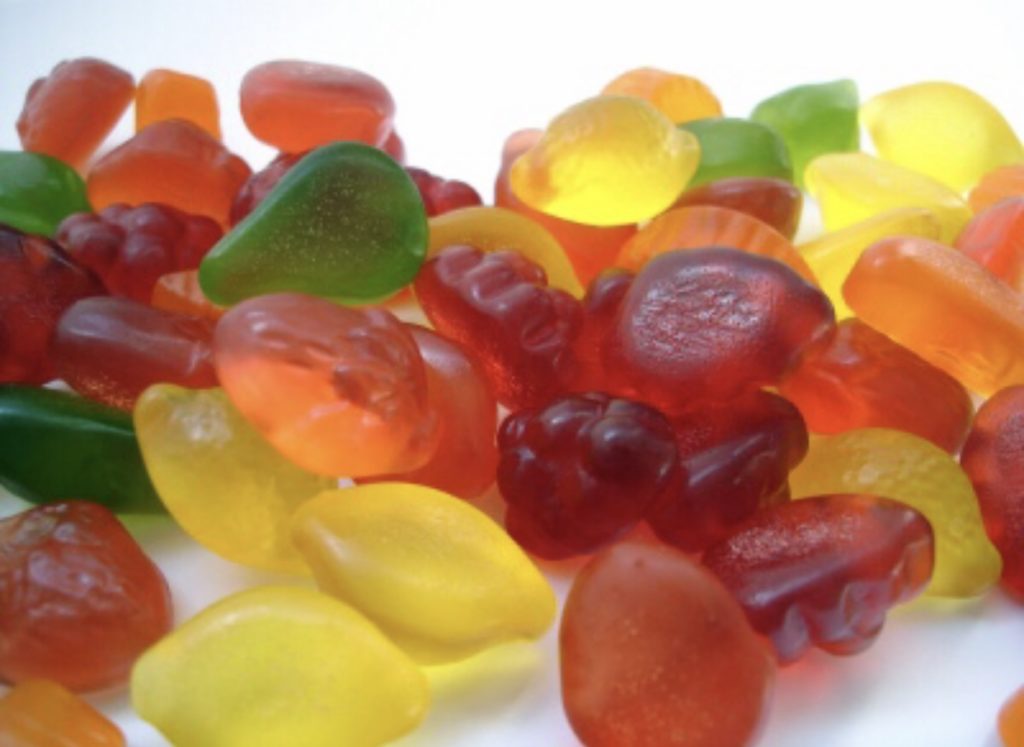 Fruit snacks are a healthy sounding food, but contain less nutrition than you migh
