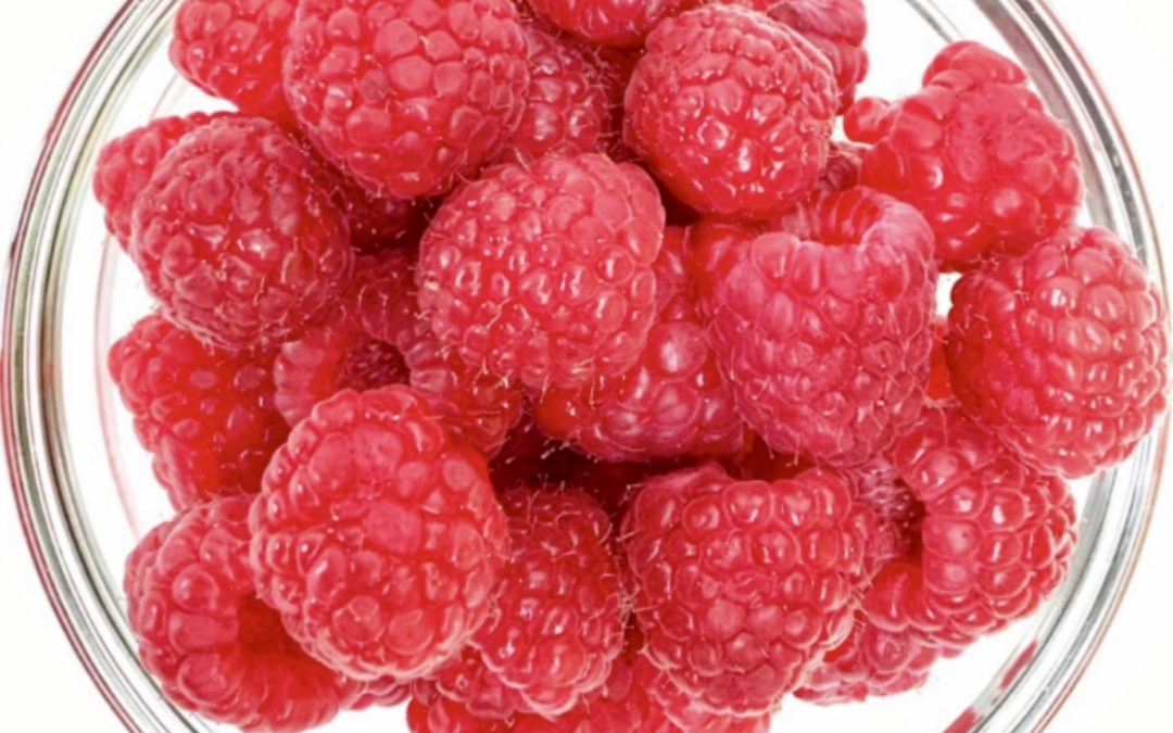 The Benefits of Eating Red Raspberries