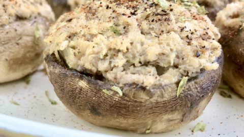 The recipe, calories, fat, protein and other nutrition facts in crab stuffed mushrooms