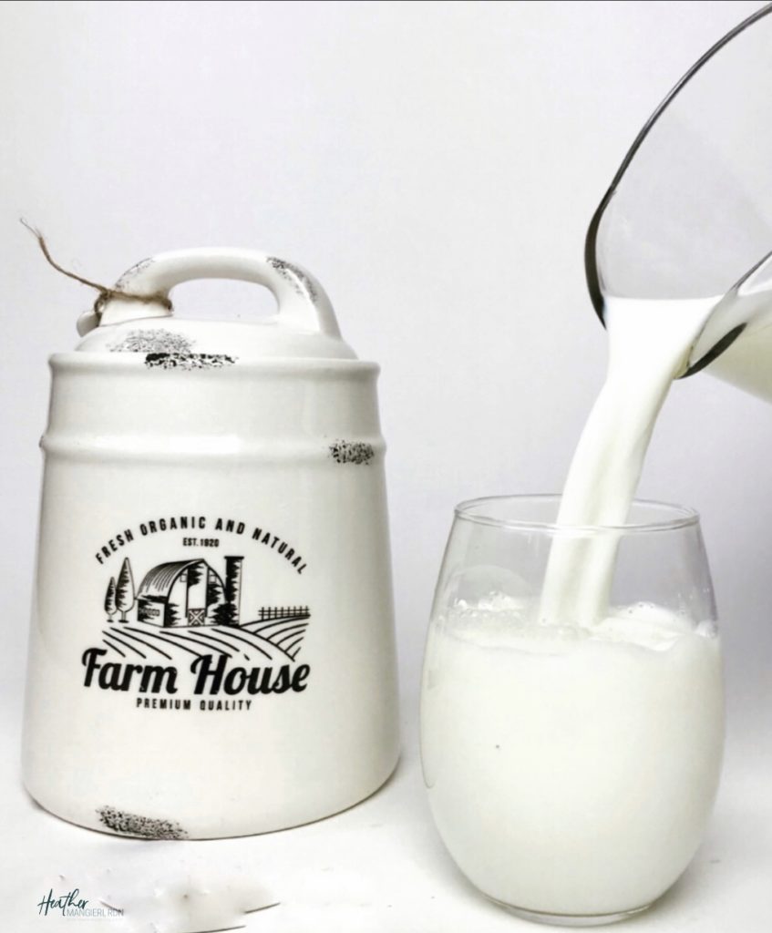 Cow's Milk Versus Milk Alternatives What's the Difference Heather