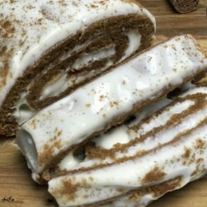 Healthier Pumpkin Roll with Reduced Calorie Icing
