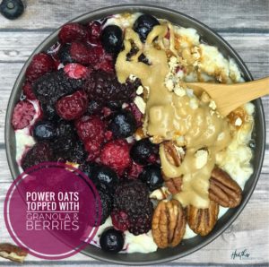 Power protein Oats with berries, nuts and peanut butter